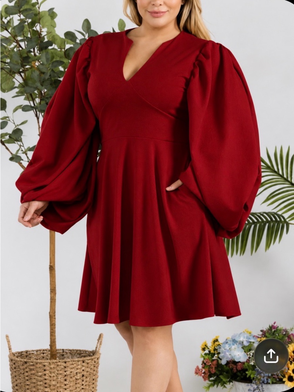 Elegant Red V-Neck Puff-Sleeve Dress